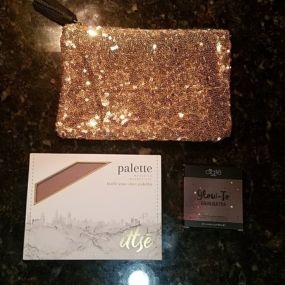 Magnetic build a palette set and bag